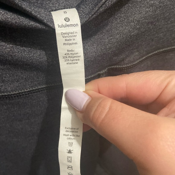 Lululemon Wunder Under Crop - Picture 6 of 8